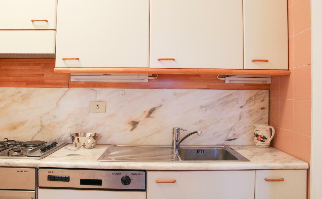 Bel Faggio Rosso Apartment Menaggio Exteriör bild